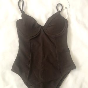 Good American compression swimsuit size:2